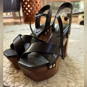 SCHUTZ - like new - Wooden Heel Platform Sandal Sz 6